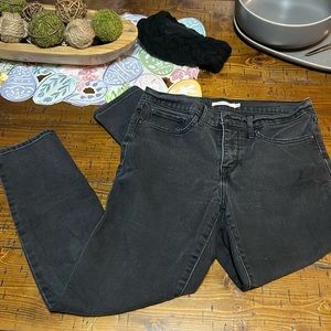 Levi 311 Shaping Skinny size 30